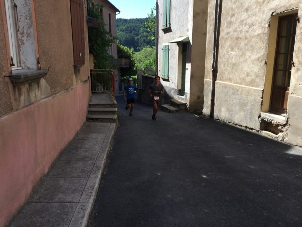 Très belle victoire de Flo sur le Trail de la Croix à la Motte Chalancon