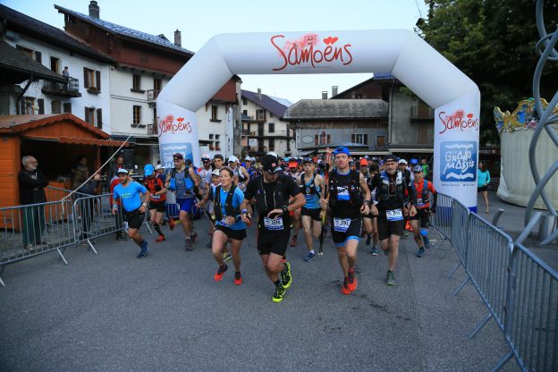Samoens Trail Tour, Anca et Françoise sur le 18, Philippe sur le 49